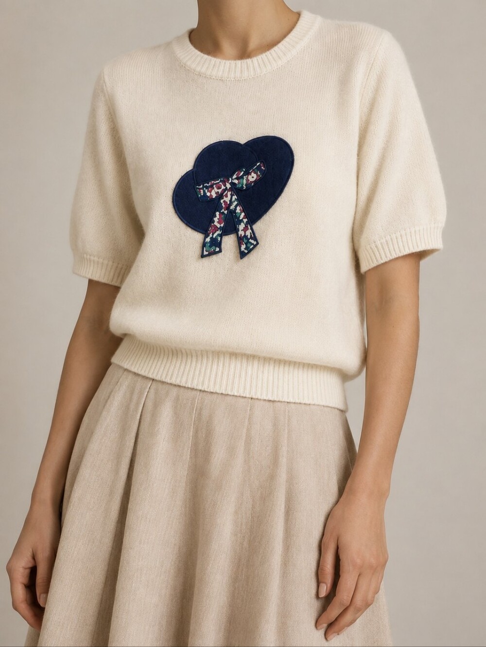 Vintage Cream Knit Padded Shoulder Sweater Floral Bow Appliqué Size M